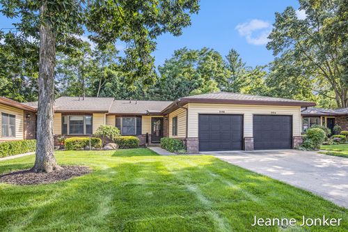 2156 Ter Van Dr Ne, Grand Rapids, MI, 49505-6363 | Card Image