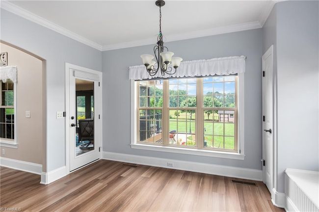 Breakfast Area | Image 12