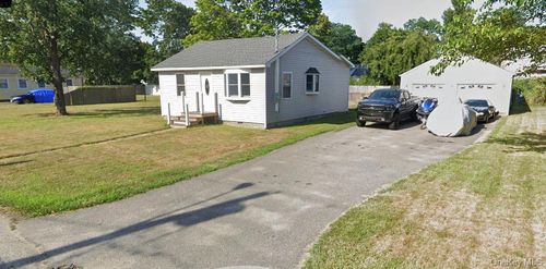 162 Bayview Dr, Mastic Beach, NY, 11951-5401 | Card Image
