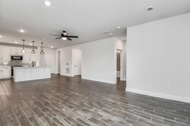 APT-3405 - 6804 Westview Dr, Condo with 2 bedrooms, 2 bathrooms and 1 parking in Houston TX | Image 11