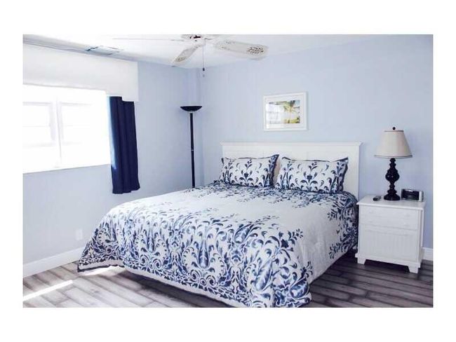APT-305 - 1161 Hillsboro Mile, Condo with 2 bedrooms, 2 bathrooms and null parking in Hillsboro Beach FL | Image 17