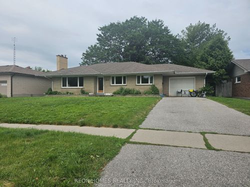 317 Farewell St, Oshawa, ON, L1H6L8 | Card Image