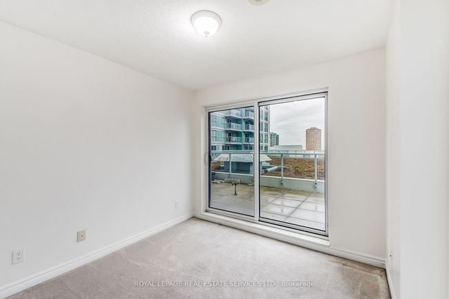 909 - 70 Town Centre Crt, Condo with 2 bedrooms, 2 bathrooms and 1 parking in Scarborough ON | Image 17
