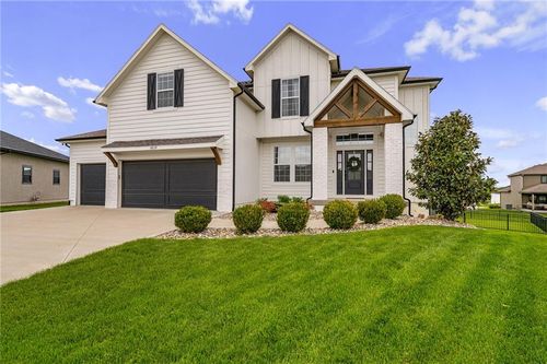 16639 S Legler St, Olathe, KS, 66062 | Card Image