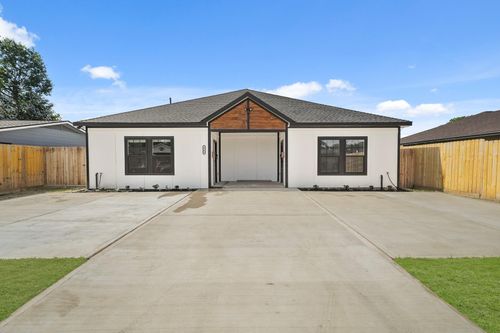 6206 Lyndhurst Dr, Houston, TX, 77087-6334 | Card Image