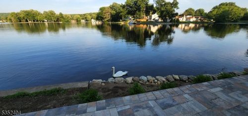 123 Lackawanna Dr, Stanhope, NJ, 07874-3116 | Card Image