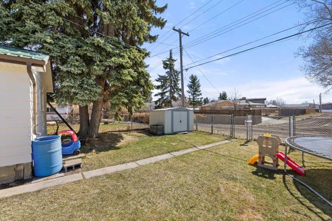 2143 18 Avenue, Home with 3 bedrooms, 1 bathrooms and 4 parking in Didsbury AB | Image 28