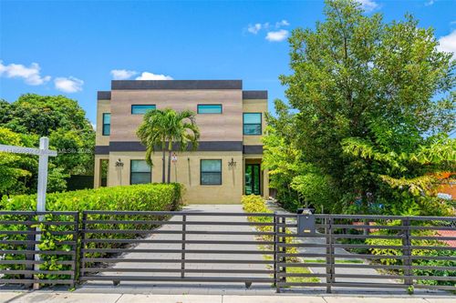 3617 Sw 27th St, Miami, FL, 33133-2711 | Card Image