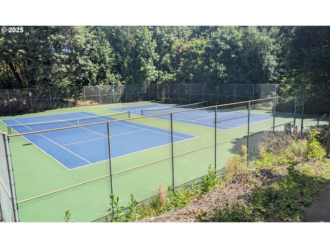 UNIT-13 - 47 Eagle Crest Dr, Condo with 2 bedrooms, 1 bathrooms and null parking in Lake Oswego OR | Image 26