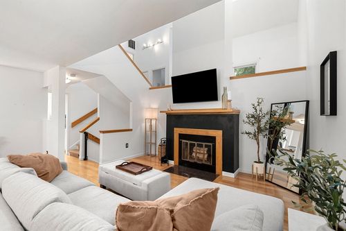 406-406 Pine Brook Dr, Peabody, MA, 01960-3765 | Card Image