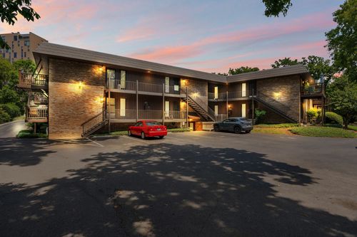 apt-28-3901 Whitland Ave, Nashville, TN, 37205-1945 | Card Image