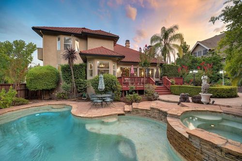 100 Hinkle Court, Folsom, CA, 95630 | Card Image