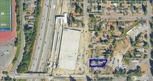 18510 8th Ave Ne, Shoreline, WA, 98155-2203 | Card Image