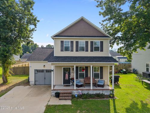 308 Cabinwood Ct, Richlands, NC, 28574-8451 | Card Image