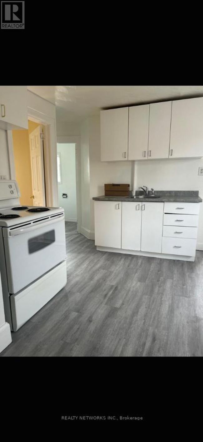 269 Elm St N, Home with 8 bedrooms, 4 bathrooms and 3 parking in Timmins ON | Image 7