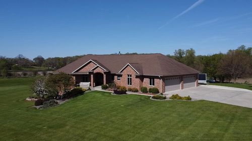 8929 N Serns Rd, Milton, WI, 53563-9009 | Card Image