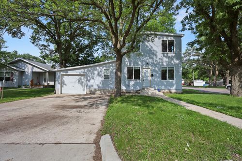 1101 Broadway Ave S, Sauk Rapids, MN, 56379-1052 | Card Image