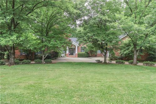 625 Saint Andrews Rd, Statesville, NC, 28625-4664 | Card Image