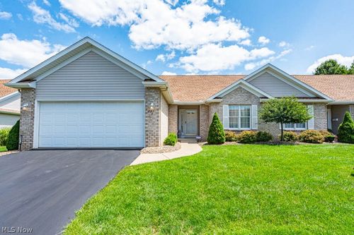 a-831 Auburn Hills Dr, Boardman, OH, 44512-7719 | Card Image
