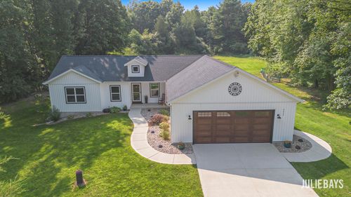 6657 Sydney Trl, Hastings, MI, 49058-8201 | Card Image