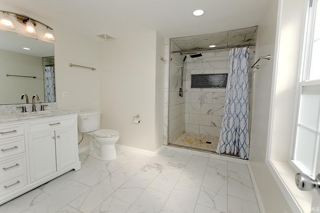 1608 W Lakeview Dr, House other with 4 bedrooms, 3 bathrooms and null parking in Marion IN | Image 11