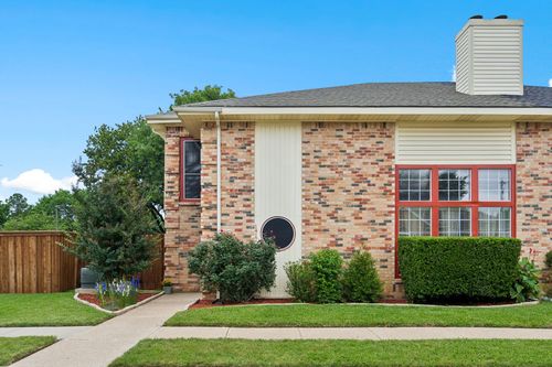 1417 Danielle Dr, Bedford, TX, 76021-4513 | Card Image