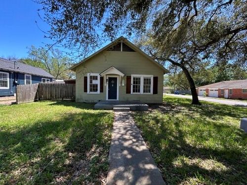 400 N Stevenson St, Eagle Lake, TX, 77434-1641 | Card Image