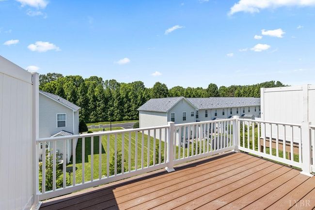 1036 Middle View Dr, Townhouse with 3 bedrooms, 3 bathrooms and null parking in Forest VA | Image 32