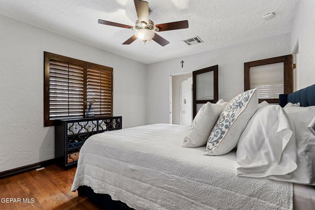 Guest Bedroom 1 | Image 23