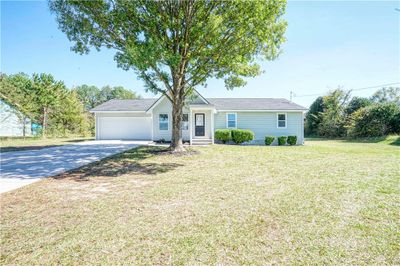 11610 Highway 142, House other with 5 bedrooms, 3 bathrooms and 5 parking in Covington GA | Image 1