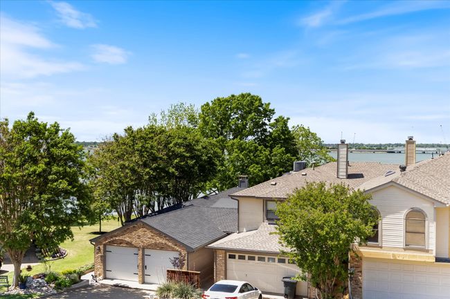 5709 Southern Cross Dr, Townhouse with 3 bedrooms, 3 bathrooms and null parking in Rockwall TX | Image 9
