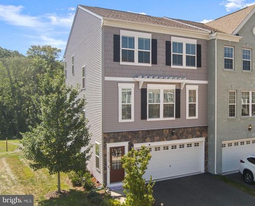 8773 Elsing Green Dr, MANASSAS, VA, 20112-2456 | Card Image