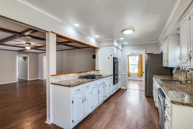 1601 Lexington Dr, House other with 4 bedrooms, 3 bathrooms and null parking in Garland TX | Image 6