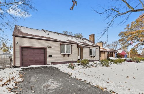 686 2nd St, Crete, IL, 60417-2040 | Card Image