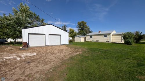 202 1st St N, Fairmount, ND, 58030-4027 | Card Image