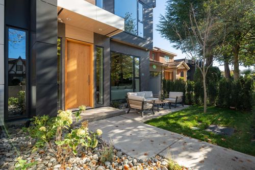 6894 Adera Street, Vancouver, BC, V6P5C3 | Card Image