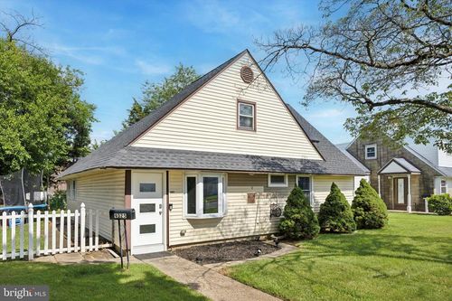 9325 Andover Rd, PHILADELPHIA, PA, 19114-3501 | Card Image
