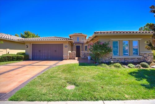 8582 Las Brisas Cir, Roseville, CA, 95747-6341 | Card Image