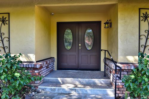 16398 La Grama Street, Sonoma, CA, 95476 | Card Image