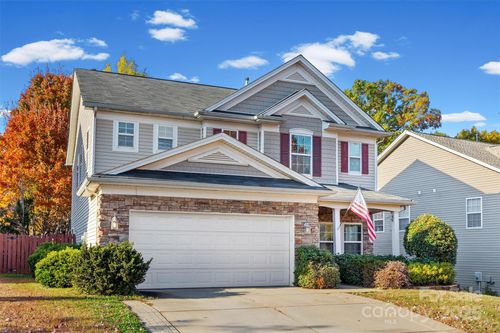 647 Hosta Dr, Fort Mill, SC, 29715-8776 | Card Image