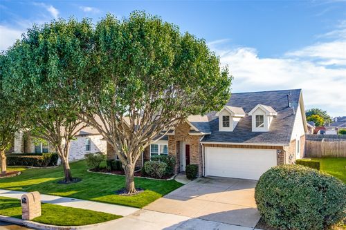 5839 Twilight Dr, Grand Prairie, TX, 75052-8589 | Card Image