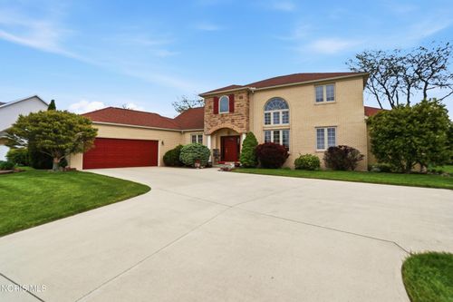 1404 Fairway Dr, Fostoria, OH, 44830-9025 | Card Image
