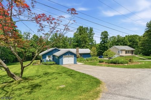 1 Maple Dr, Sussex, NJ, 07461-4407 | Card Image