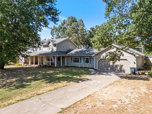 16843 Gum Springs Dr, Siloam Springs, AR, 72761-8520 | Card Image