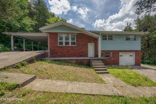 220 Industrial Park Ln, Rocky Top, TN, 37769-2301 | Card Image