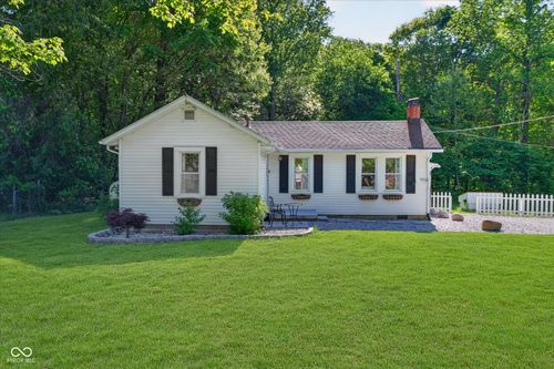 7295 Beech Grove Rd, Martinsville, IN, 46151-8959 | Card Image