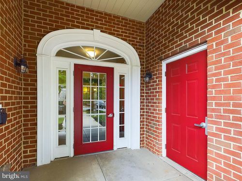 9776-9776 Ashlyn Cir, OWINGS MILLS, MD, 21117-3274 | Card Image