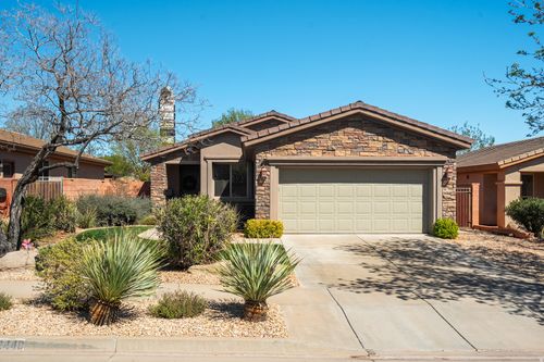 2448 N Expedition Dr, Washington, UT, 84780-2060 | Card Image