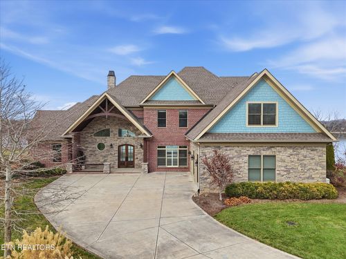 3764 Promontory Pt, Louisville, TN, 37777-4354 | Card Image