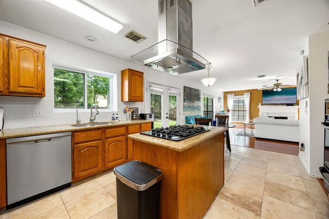 2627 Woodsboro Dr, House other with 4 bedrooms, 3 bathrooms and 2 parking in Spring TX | Image 20